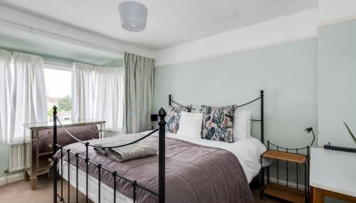 Cheerfull 3-Bedroom Home with parking & garden - Foto 5