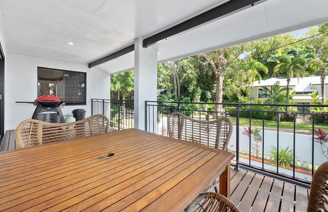 Dolce Vita Beachfront Holiday House - Photo 13