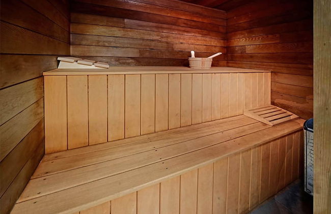 A Stylish Villa in a Green Setting, With a Fully Equipped Wellness Center - Foto 21