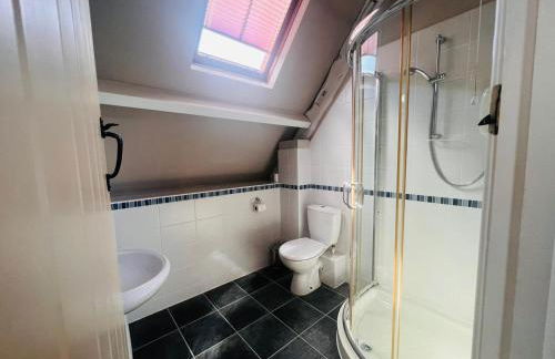 Broadway House, 7 Bedroom, 6 Baths - Photo 24