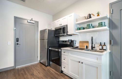 Light-Filled Stay with Etta James Flair - Foto 8