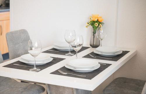 Sunshine - 4 Personen 20min Airport Messe - Foto 12