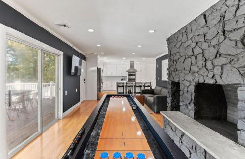Walk to the Beach - Modern Home with FirePit and Bikes - Foto 19