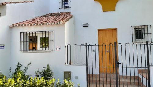 Casa Adosada Familiar - Photo 2