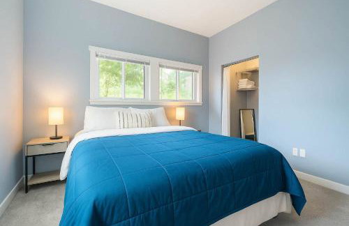 Fremont Bungalow with Backyard View Seattle - Photo 14