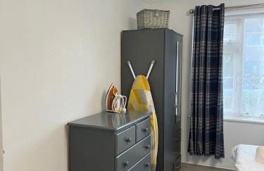 Beautiful 2-bedroom in Grays close to Lakeside - Foto 18