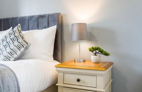 Centrally Located 4BR House By Hyped Properties Short Term Rental Agency With Free Parking Wolverhampton - Foto 15