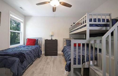 Bungalow Dream w Hot Tub, Fenced Yard & Fire Pit - Foto 22