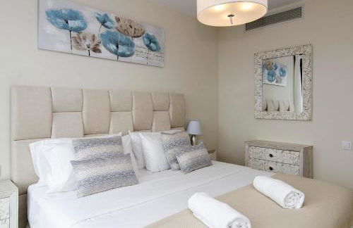 Sitges Spaces Sea View Villa- 6 Bedrooms, 5 bathrooms, 2 private pools, Near center - Foto 12