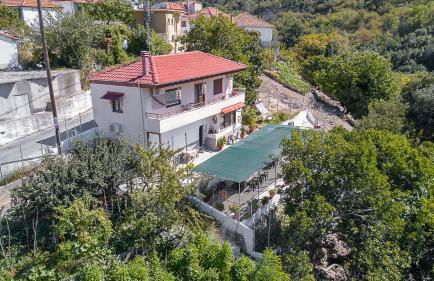 Traditional House Maries - Photo 5