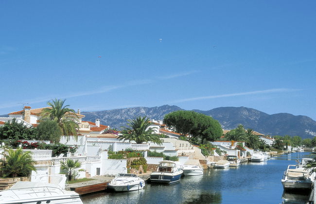 1 bedroom Apartment in Castelló d'Empúries with garden and terrace - Photo 21