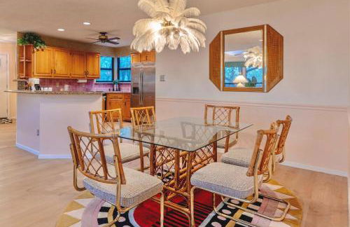 Retro Retreat - Fire Pit, Billiards, Media Room, Games - Photo 27