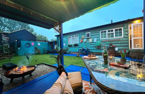 Lakeland Lodge with private Hot Tub and fishing - Foto 38