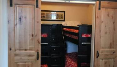 Large Winter Park Condo overlooking Hideaway Park! - Photo 5