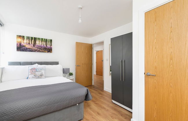 Skyvillion - Huge 4bed Apartment Wbalcony - Parking - Photo 8