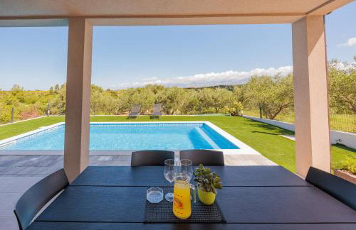 Holiday Home Bonato with pool - Photo 8