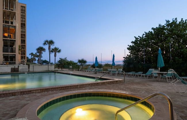 Reflections 503 Oceanfront Pool Hot Tub - Photo 33