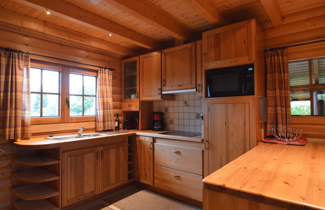 Stavelot Chalet With Garden - Photo 8