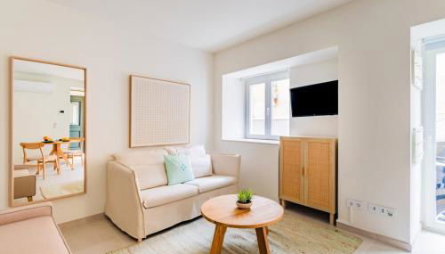 Lapa Getaway Studio with Swimming Pool - Photo 4