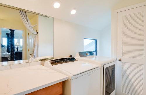 Lake Conroe Condo Balcony, Views and Pool Access! - Photo 13