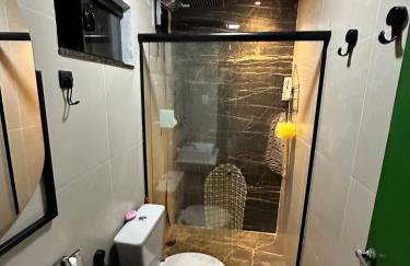 Pé na areia, vista incrível, casa aconchegante, ampla e de um astral - Foto 34