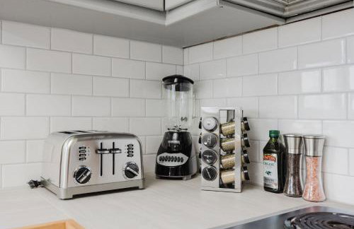 The Coastal Retreat Scenic Harbor Ocean Views Walk to Beach Restaurants - Foto 31