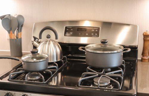 Resort-Style APT with Pool, Gym & Parking 10min to Disneyland - Foto 56