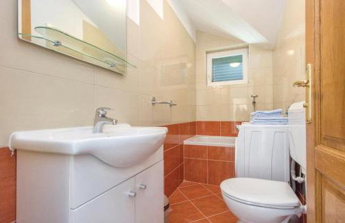 Four-Bedroom Holiday Home In Miljevci - Foto 40