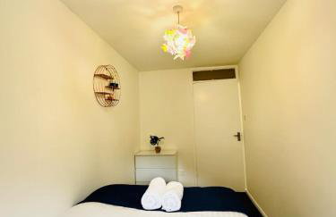 Swanky3Bed HomeModern Kitchen - Foto 20