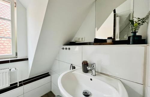 AyCatcherHomes - Luna Boutique Duplex Apt 3BR 2BA 7G Old Town Marburg - Foto 38