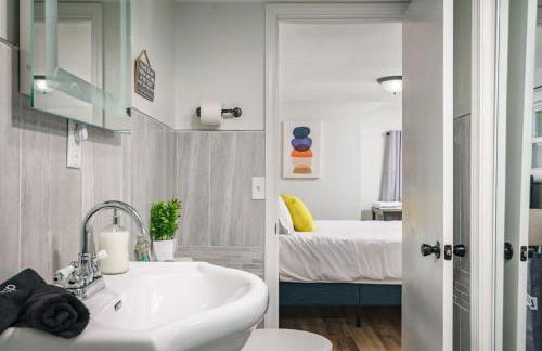 The Lucky Charm Home of the Fighting Irish! BBQ Outdoor Games Coffee - Foto 18