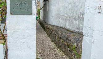 Helena Cottage - Photo 2