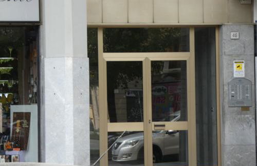 Metro Apartment - Photo 26