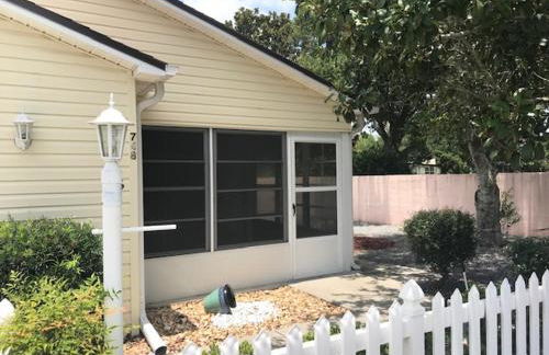 748A Z2b VILLAGE OF DE LA VISTA by REMAX Premier - Foto 2