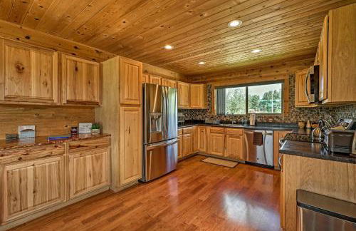 9 Mi to Rainbow Lake Mtn Getaway with BBQ! - Foto 9