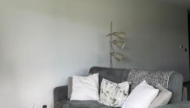 T2 cosy avec terrasse et jardin à Belley - Foto 5