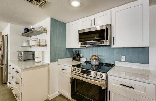 Luxurious Waterfront Home, 4 Mi to Sponge Docks! - Foto 14