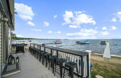 Sauna, Game Room, and Beach Front on Houghton Lake - Foto 28