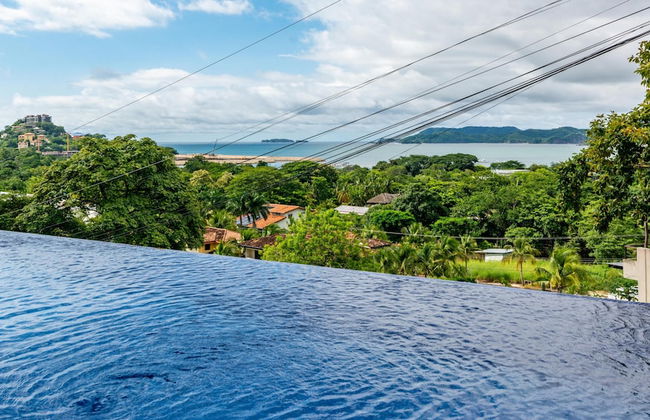 2-Bedroom Condo with Ocean View and Pool - Photo 22