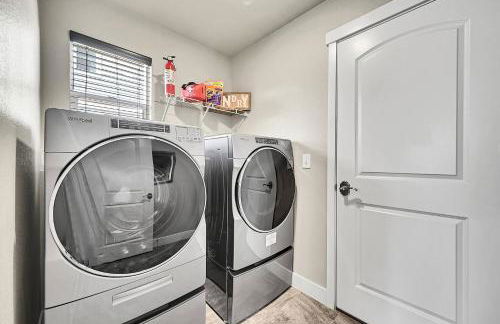 Modern 5BR/3BA Luxury Home|Movie Nights & Comfort - Foto 56