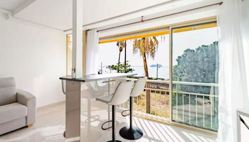 Luxury Apartment with Sea View and Private Beach Access - Foto 4