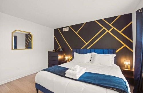 Delight: Bold & Bougie! Sleeps 12! Downtown Boyne - Foto 4