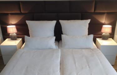 Haus am Waldrand - Photo 1