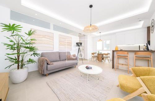 Luz de la Mata penthouse - Golf sea lake views - by OYOOSTAYS - Photo 2