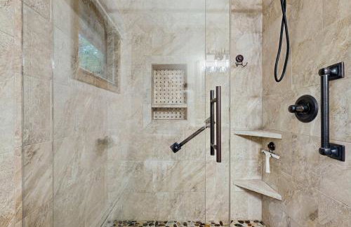 Hooked on Johnson - Photo 18