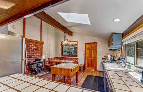 Secluded Tahoe Retreat Near Trails and Beach - Foto 13