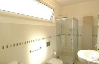 MIMA61 - Appartamento con piscina, giardino e posti auto a 50mt dal centro - Foto 31