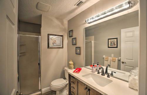 Waterfront Lake Placid Home with Dock and Fire Pit - Foto 14