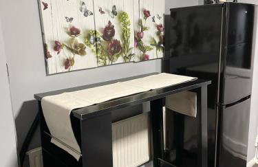 Newly Refurbished Home fit for to 7 family members, Groups, Contractors Centre of Bradley Stoke - Foto 14