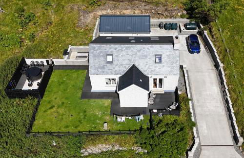 Carloway Self Catering, 5A Upper Carloway, Isle of Lewis, Outer Hebrides - Off grid, outdoor, wood fired hot tub and infra red sauna - Photo 1